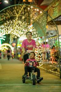 BIB: 1833
                            <button type="button" onclick="openModal(24742866)" class="btn btn-primary btn-sm float-right btn-popup" data-toggle="modal" data-target=".modal-high-quality">
                        <i class="fas fa-shopping-cart"></i> Add to Cart
                    </button>
                                            <button type="button" onclick="isThisMe(24742866, true)" class="btn btn-success btn-sm float-right btn-popup btn-isme hidden" data-toggle="tooltip" data-placement="bottom" title="นี่คือรูปของคุณใช่ไหม คลิกที่นี่เพื่อเอาเข้าอัลบั้ม">
                        <i class="fas fa-plus"></i> Add to album
                    </button>
                    <button type="button" onclick="isThisMe(24742866, false)" class="btn btn-warning btn-sm float-right btn-popup btn-isnotme hidden">
                        <i class="fas fa-ban"></i> Remove from album
                    </button>